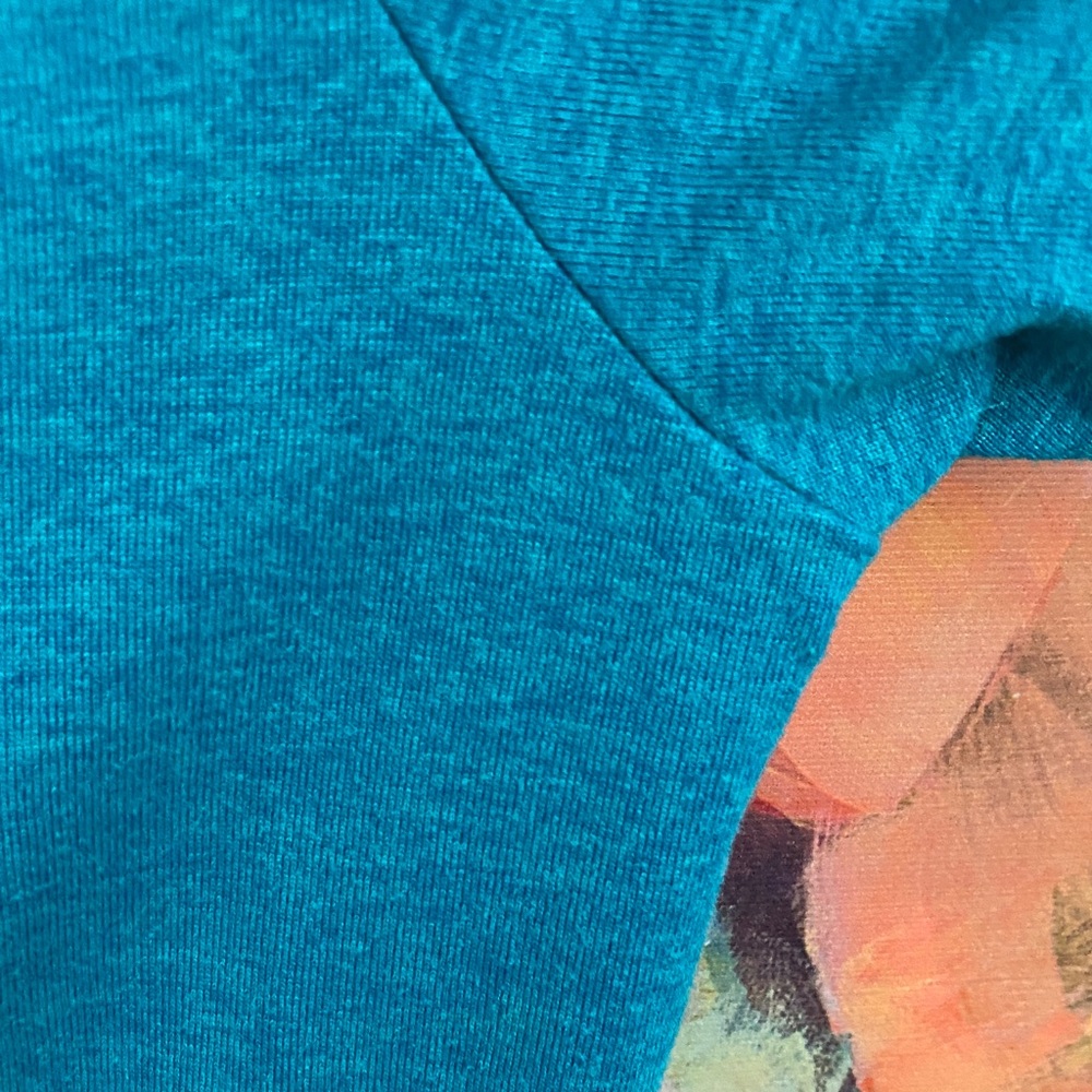 3/$20 Nike Women's Short Sleeve Teal Tee - Picture 4 of 4